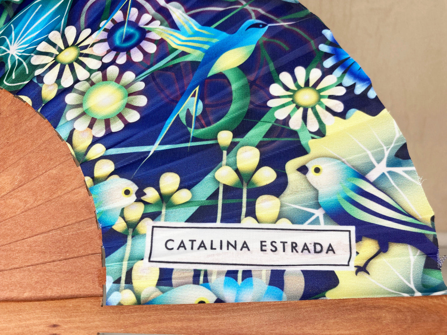 Abanico Alas Azules | Hecho en España | Colección Catalina Estrada