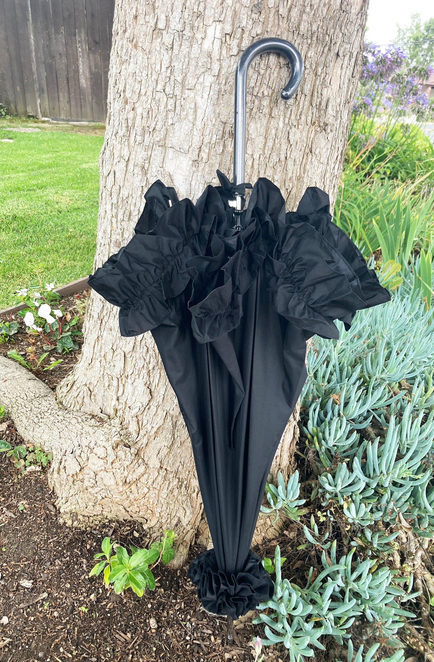 Luna Retro Style Umbrella Black Topper | Gothic Chic Pagoda Shape