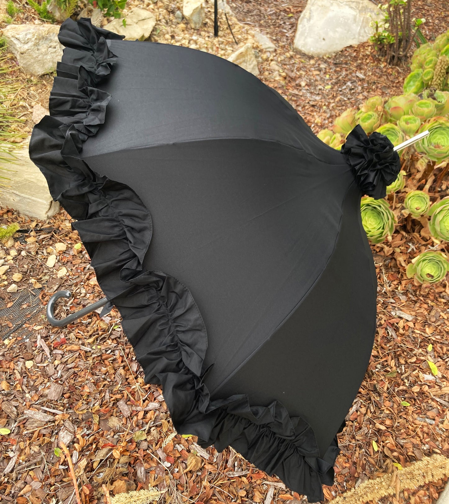 Luna Retro Style Umbrella Black Topper | Gothic Chic Pagoda Shape
