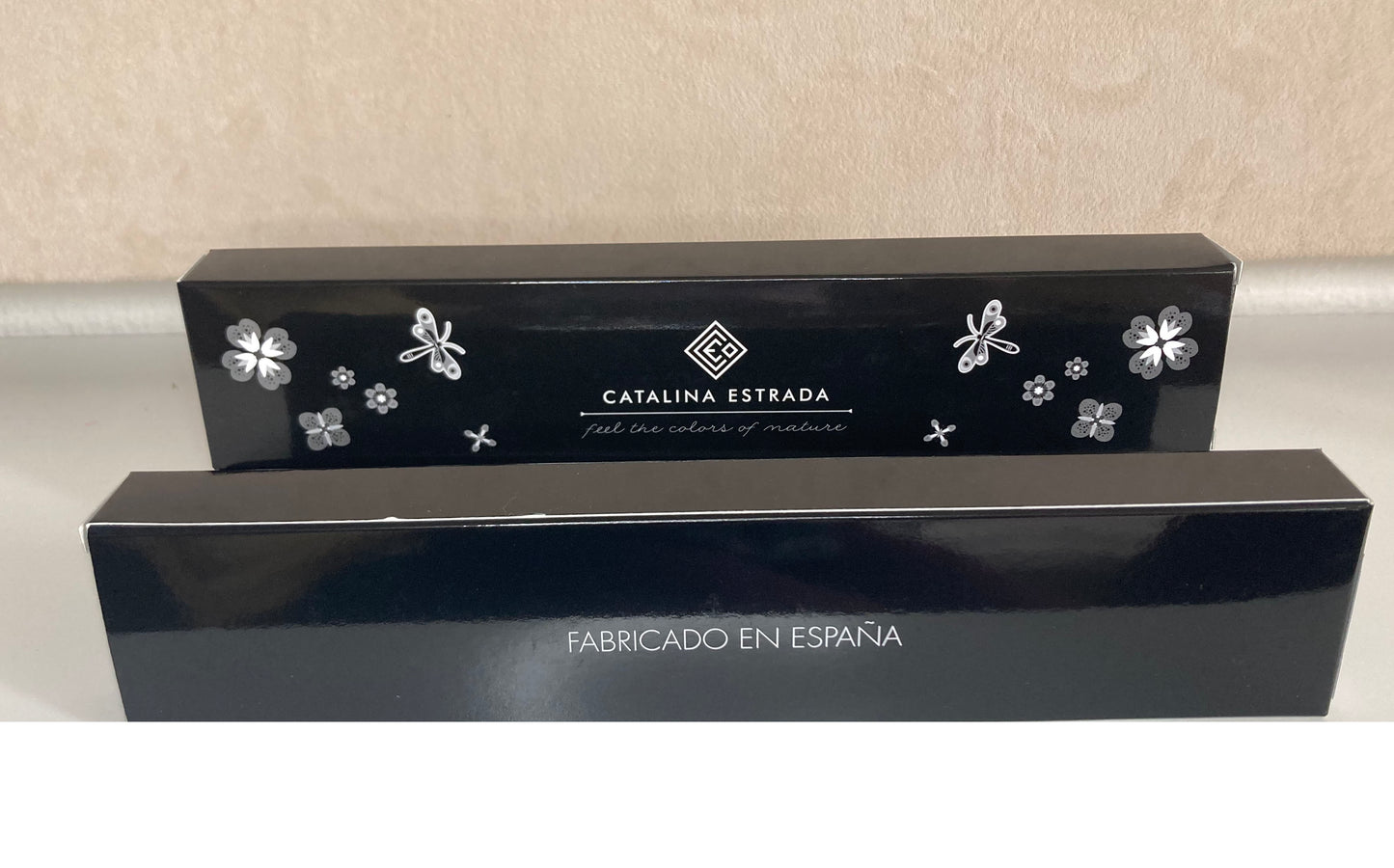 Black Flamingo Hand Fan | Catalina Estrada | Fabric and Cherry Wood
