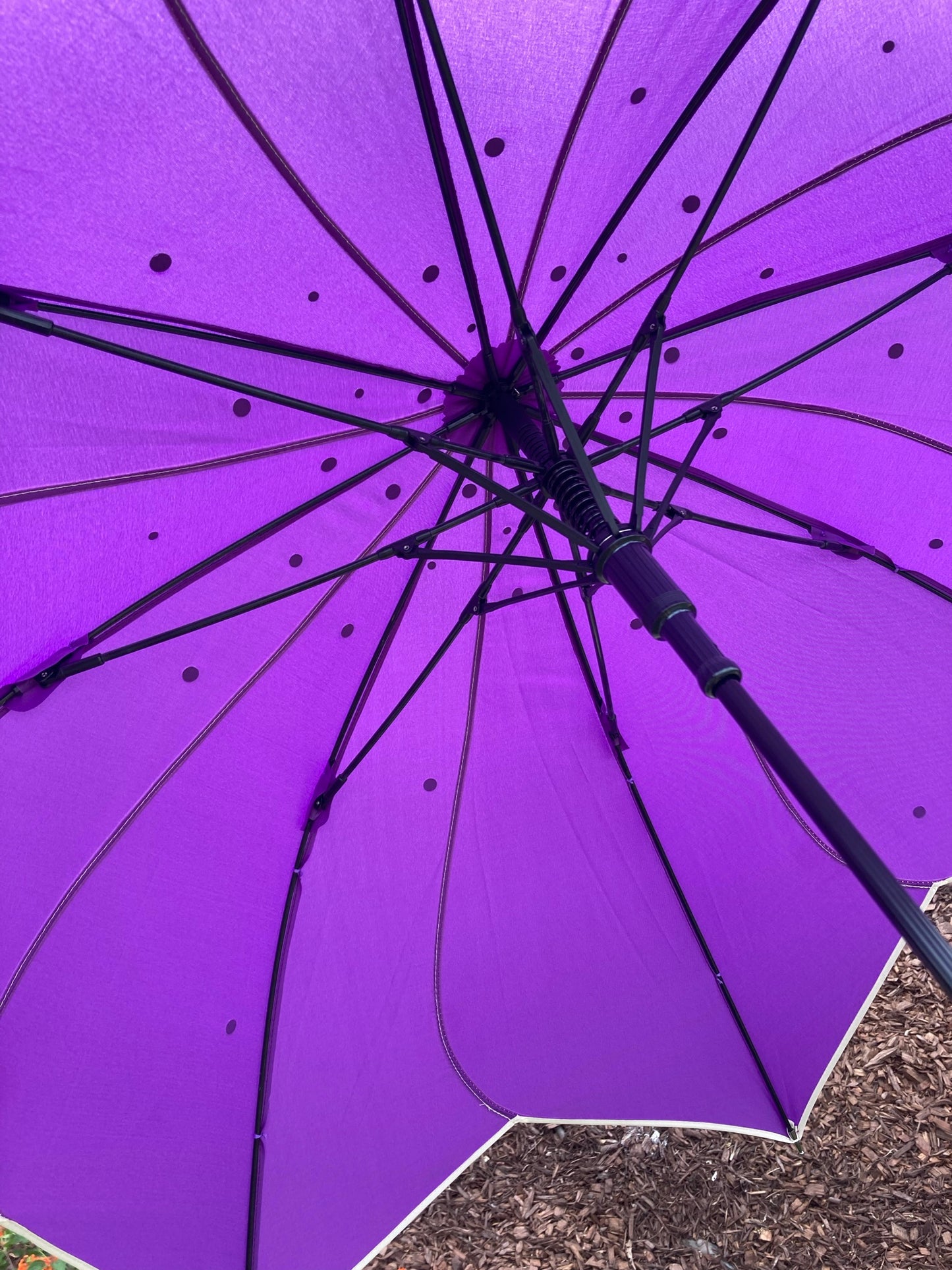 Paraguas morado con forma de espiral y diamantes de imitación de la aurora boreal | Decorado a mano | Resistente al agua y excelente para dar sombra