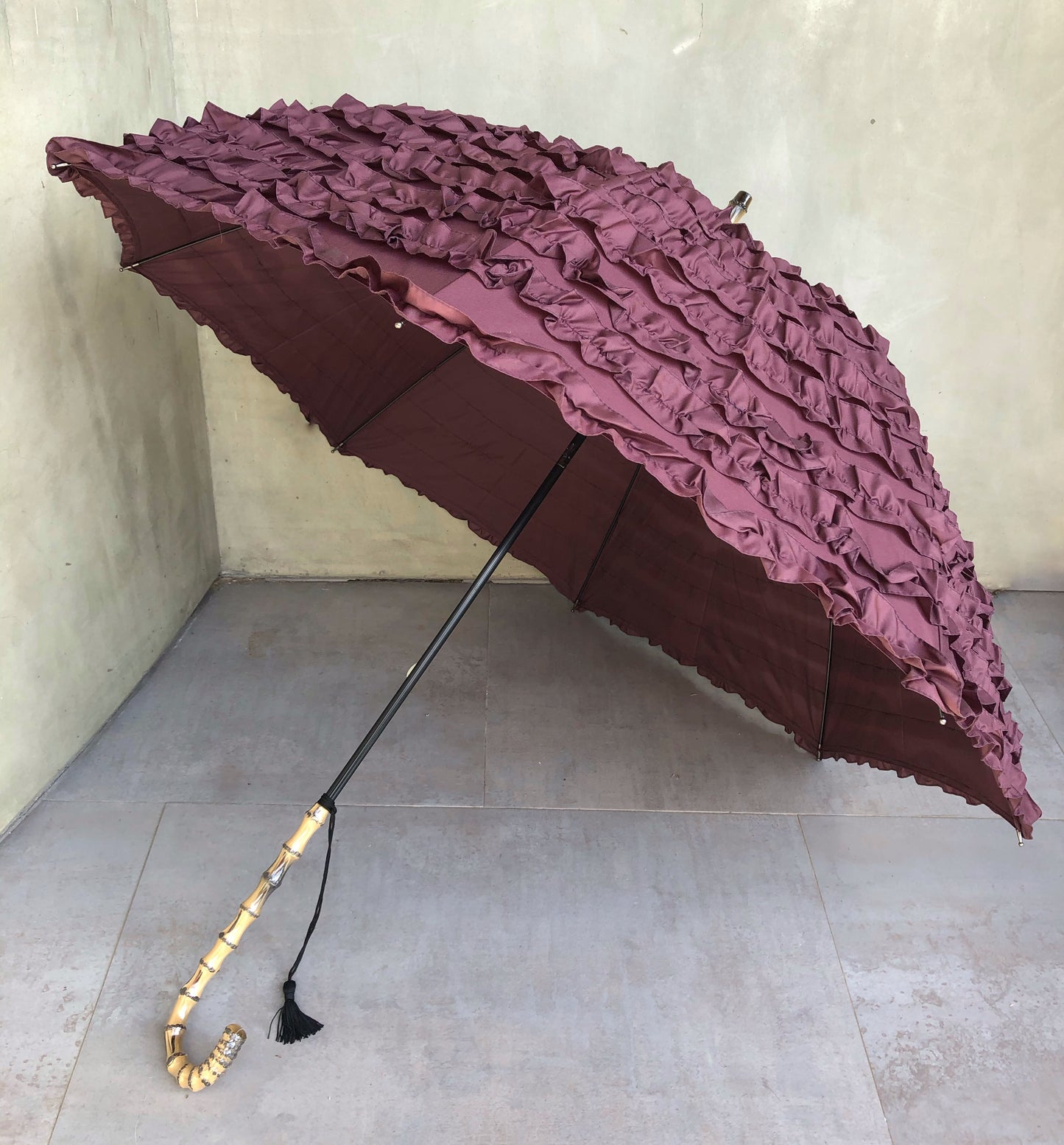 Full Frill Plum Umbrella | Faux Bamboo Handle | Large Canopy