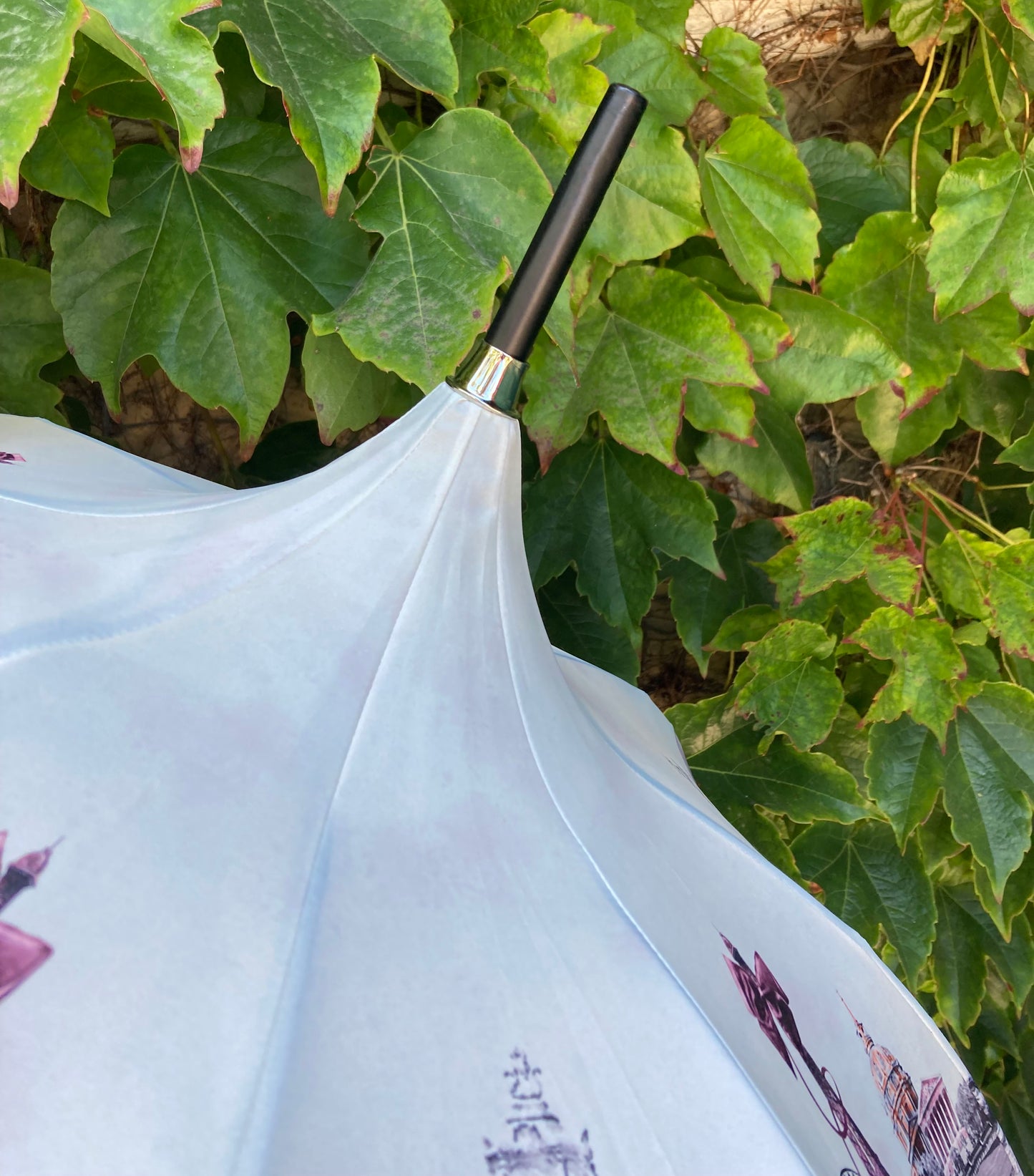 Paris 1900 Plum Waterproof and Anti UV | Handmade in France | Free Shipping