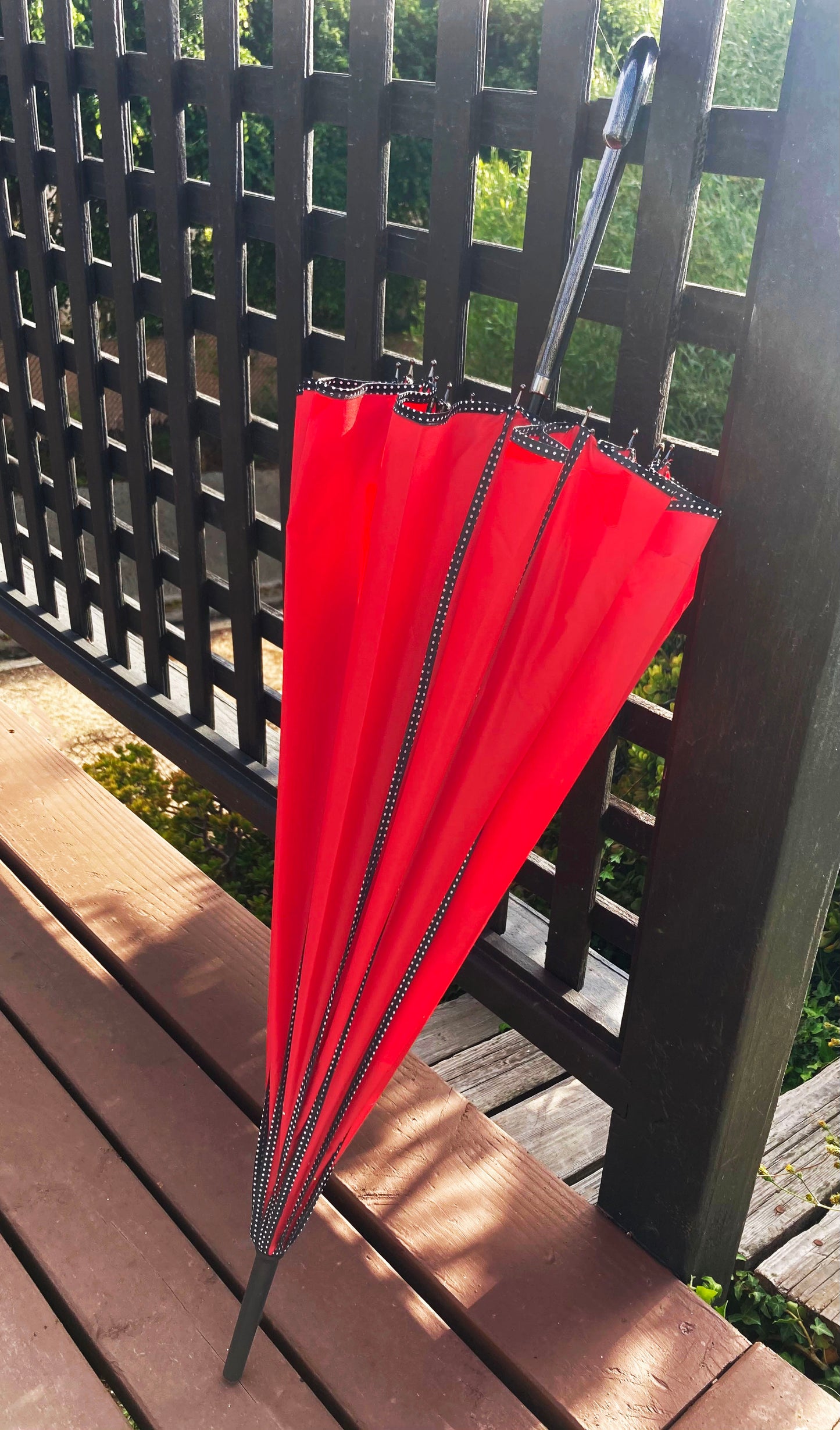 Scarlett Red Pagoda Classic Umbrella | Polka Dots Dividers | 16 Ribs