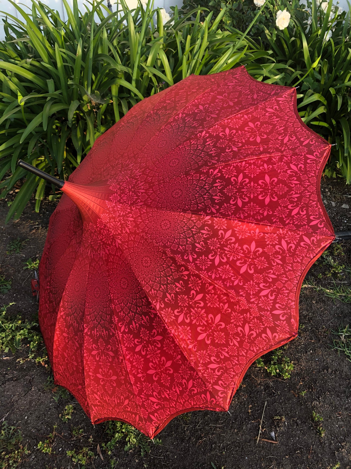 Waterproof + Real Anti-UV Umbrella in Red | Blackout Lining 100% Shade | Pagoda style