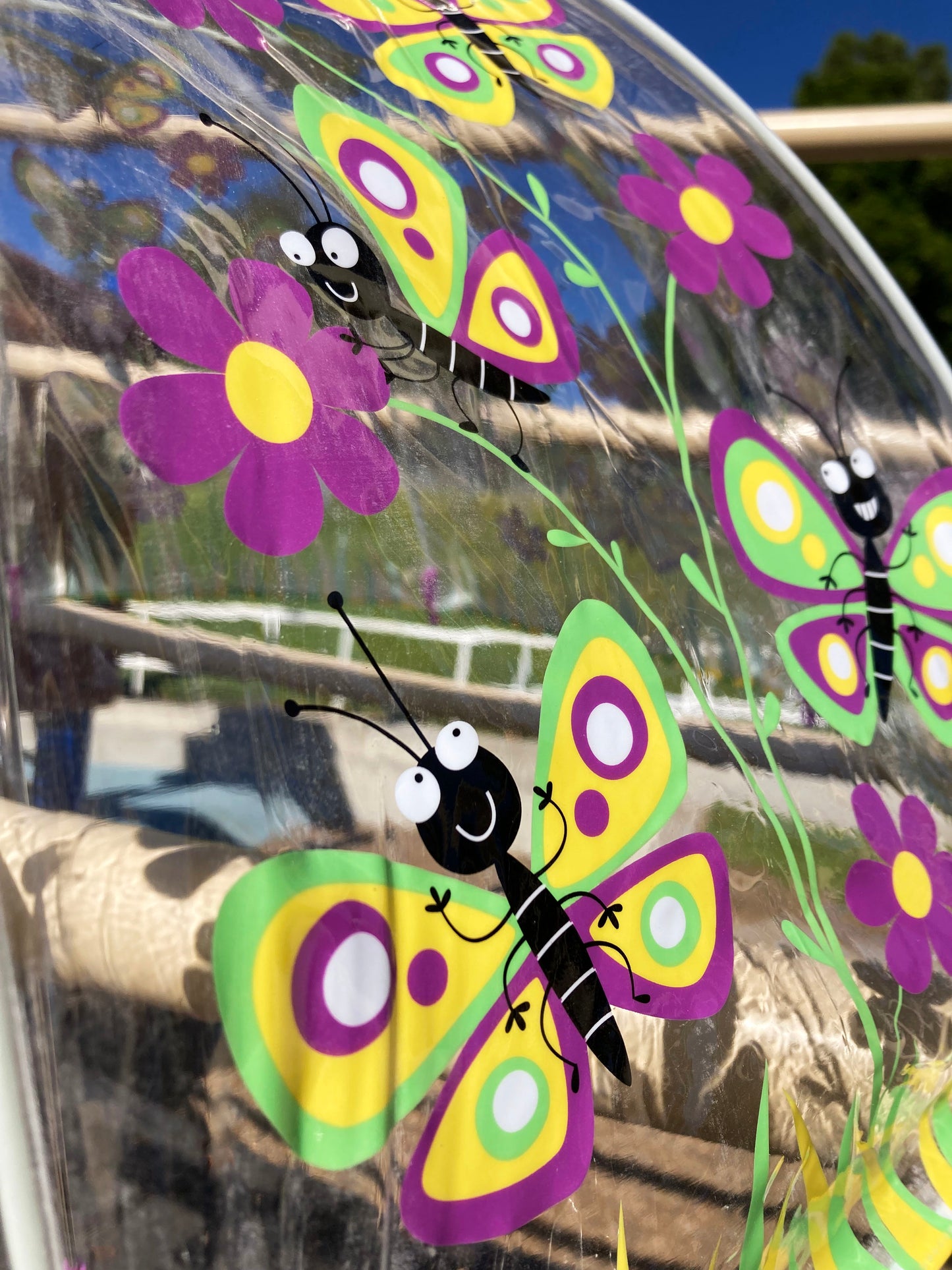 Paraguas transparente Bugzz® Butterfly para niños | Varillas de fibra de vidrio flexibles | Estilo burbuja