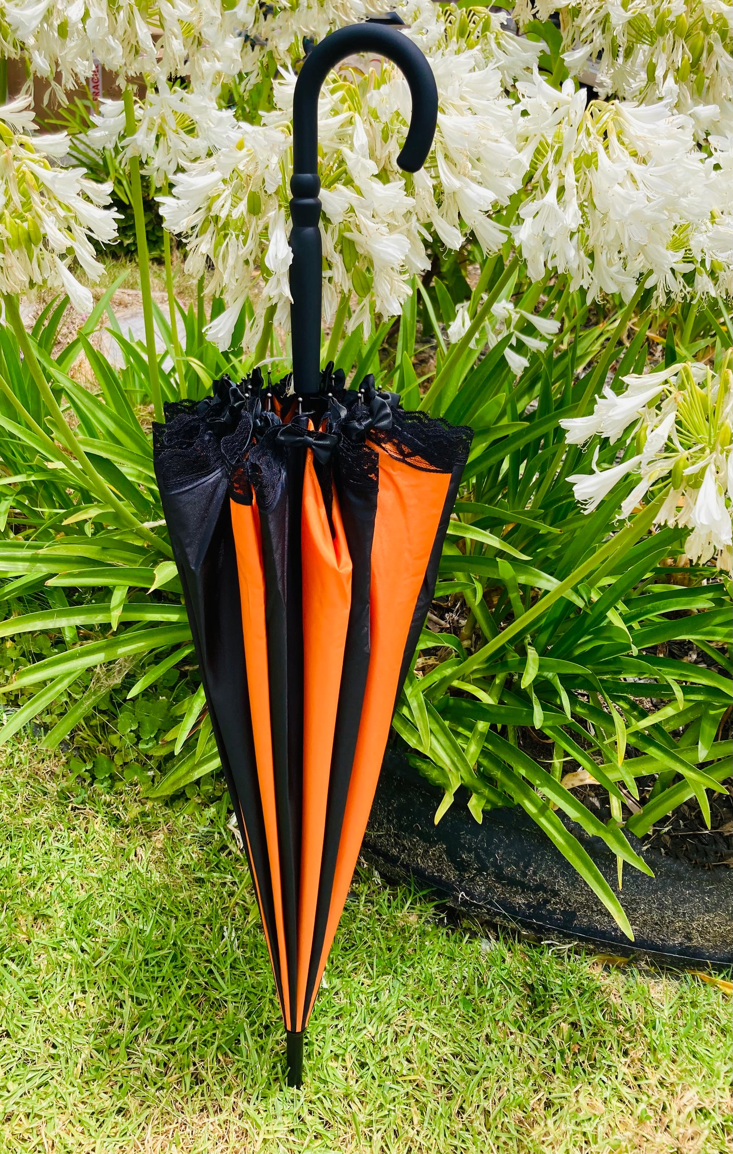 16 Panels Orange and Black Pagoda Umbrella | Ribbons and Lace Trim | Stylish Handle