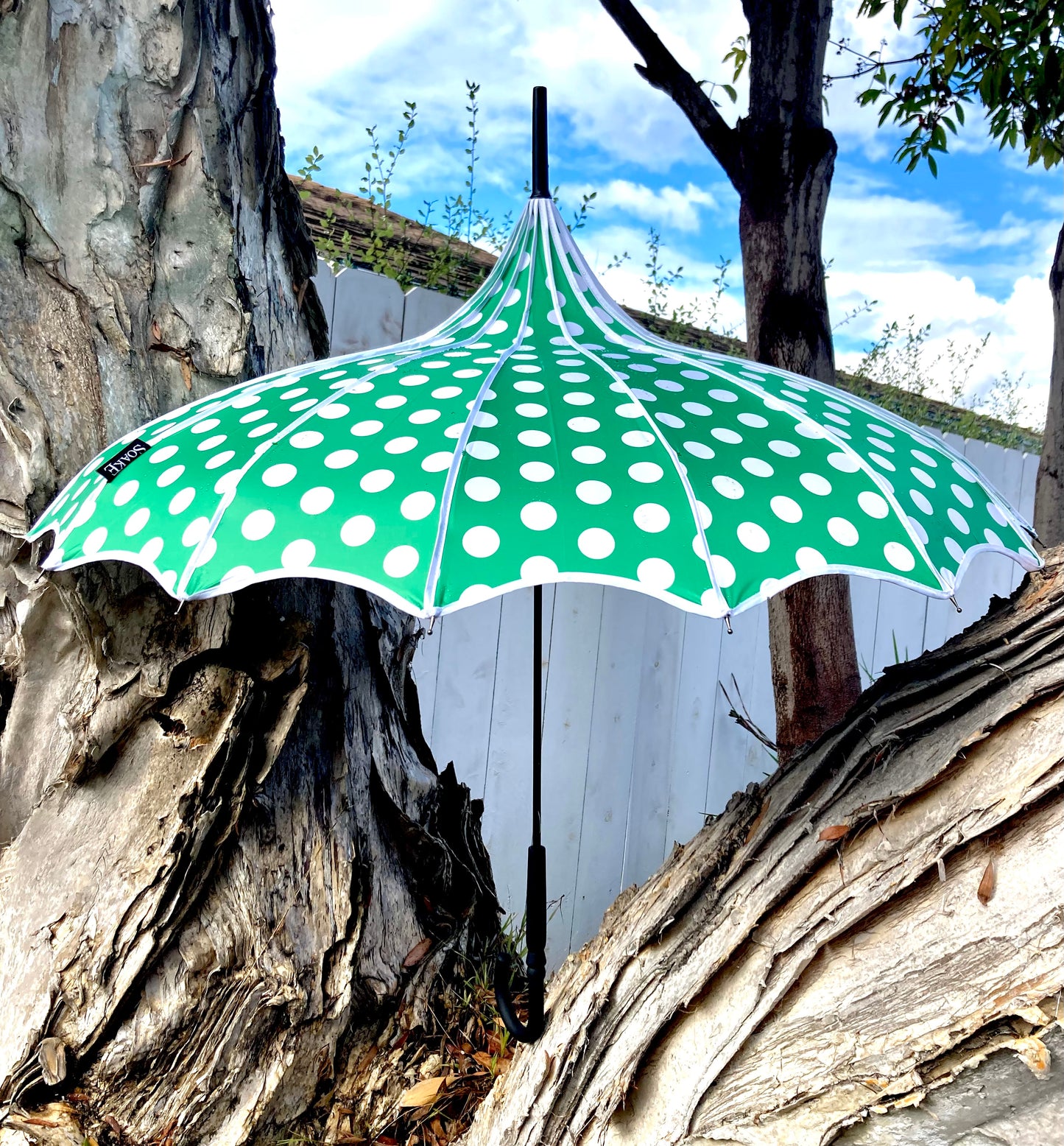 Paraguas Adeline Verde | Estilo pagoda anti-UV y opaco.