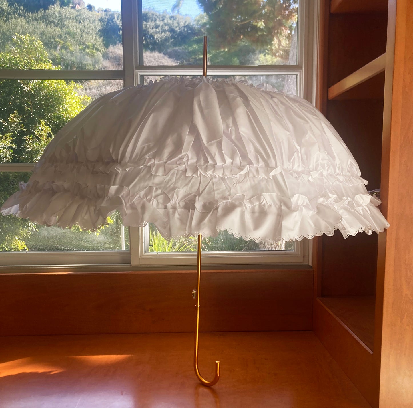 Paraguas Francesca Blanco | Capa interior de encaje con diseño de rosas | Impermeable y con protección solar