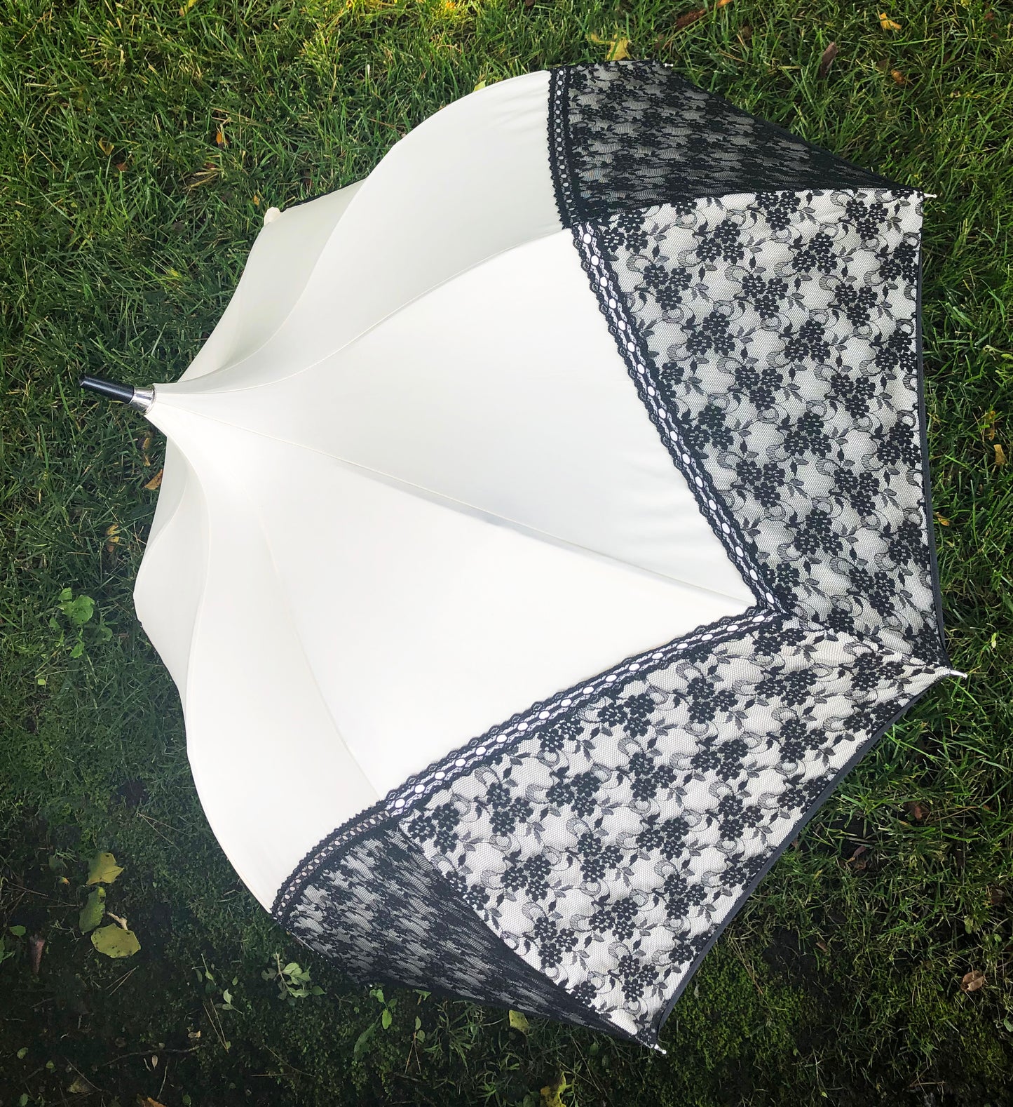 Promenade by Chantal Thomass | Luxury Anti UV Umbrella | Free Shipping