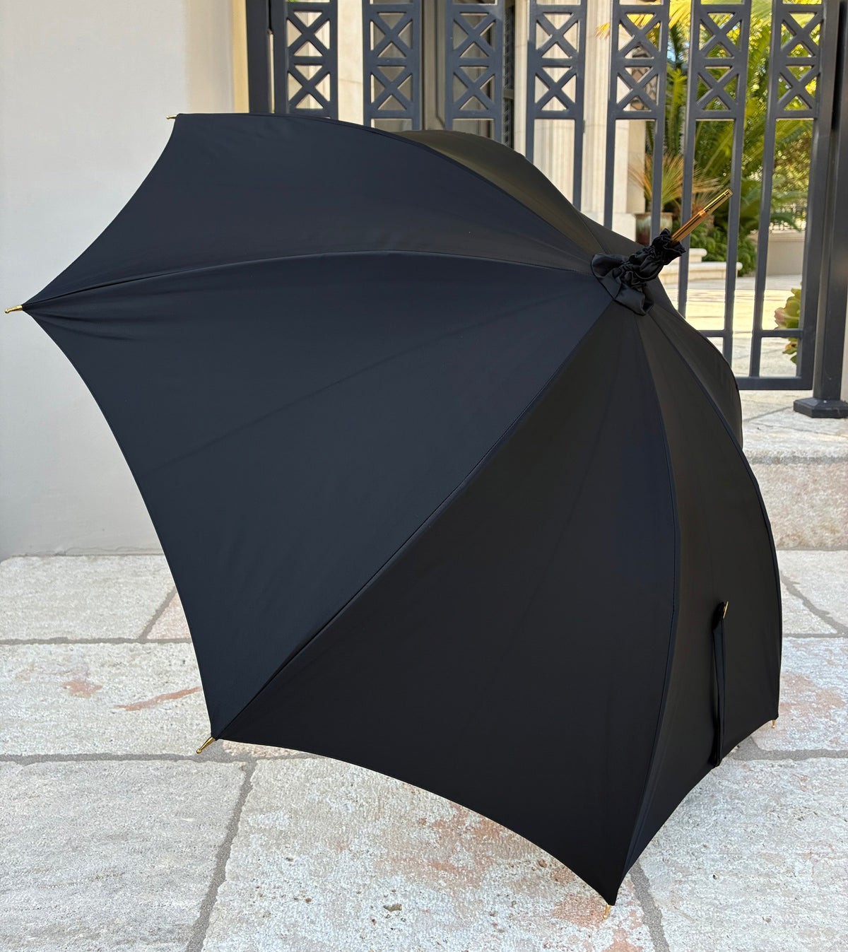 Eclipse Umbrella Blackout And Waterproof Umbrella | Handmade in Italy | Free Shipping