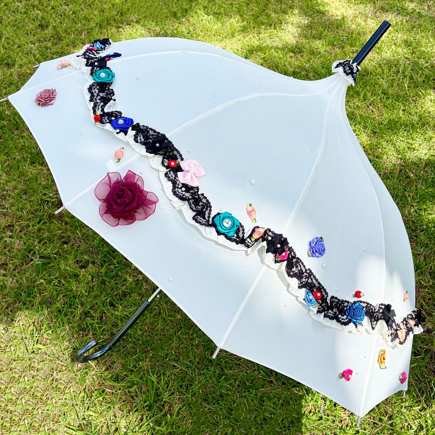 Paraguas Pagoda Dama Color Crema con Adorno | Estilo Retro Lisbeth Dahl Dinamarca