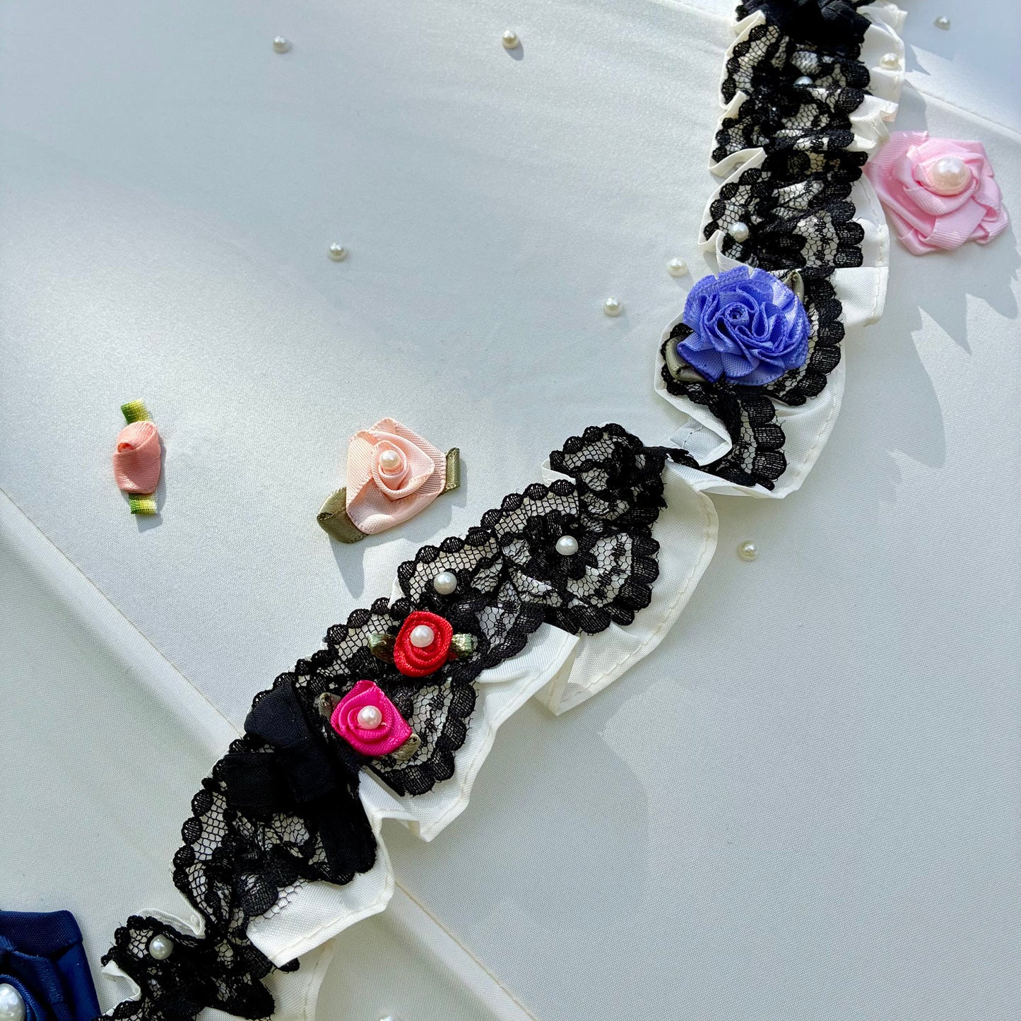 Paraguas Pagoda Dama Color Crema con Adorno | Estilo Retro Lisbeth Dahl Dinamarca