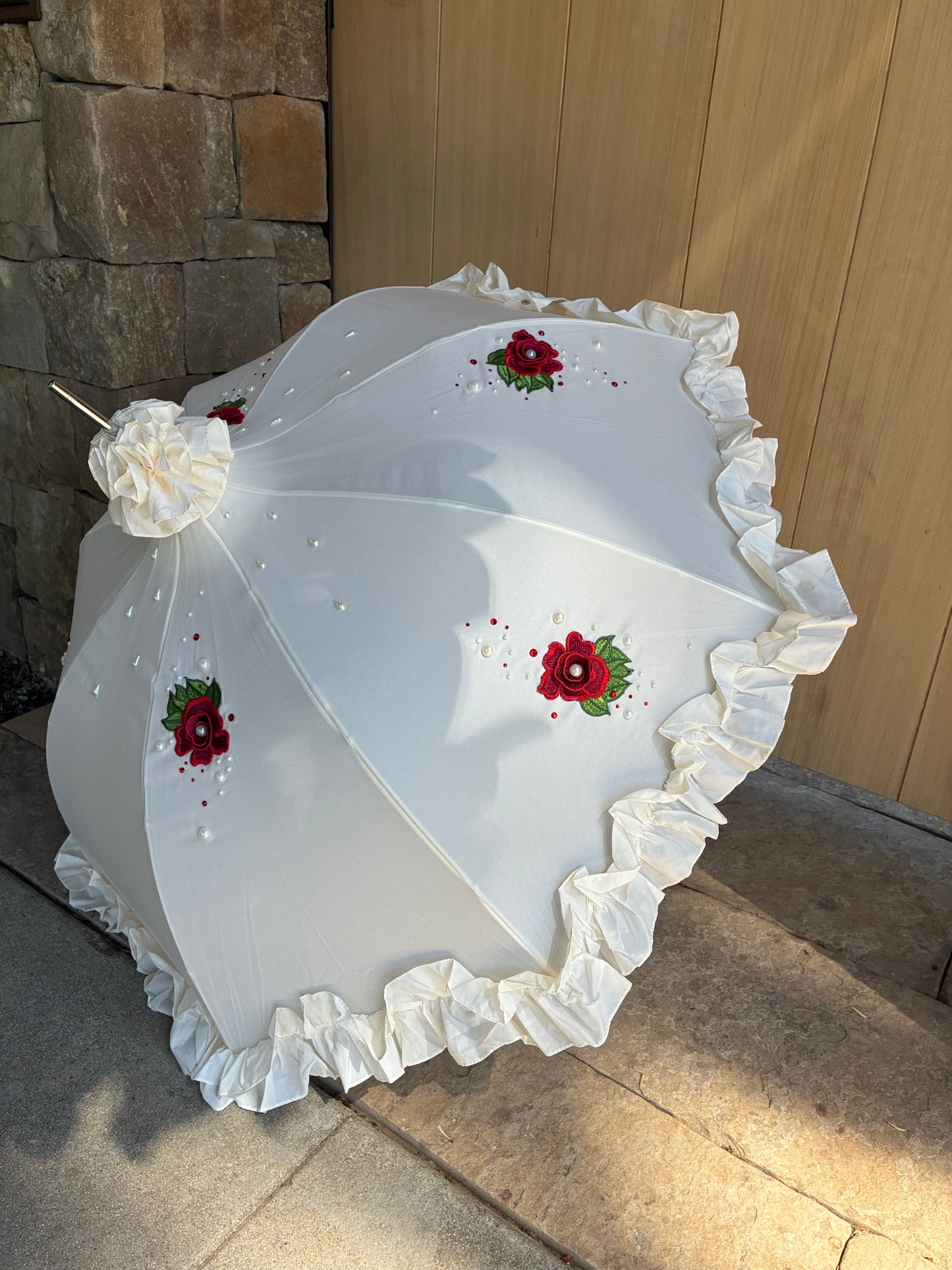 Paraguas Pagoda Dama Color Crema con Adorno | Estilo Retro Lisbeth Dahl Dinamarca
