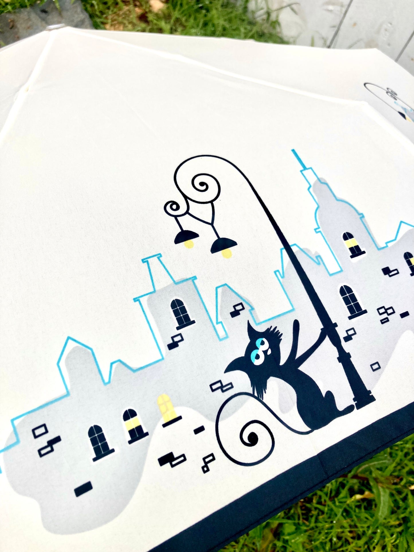 Paraguas plegable Parisian Cats | Varillas reforzadas resistentes | Apertura automática | Sistema de cierre en 2 pasos