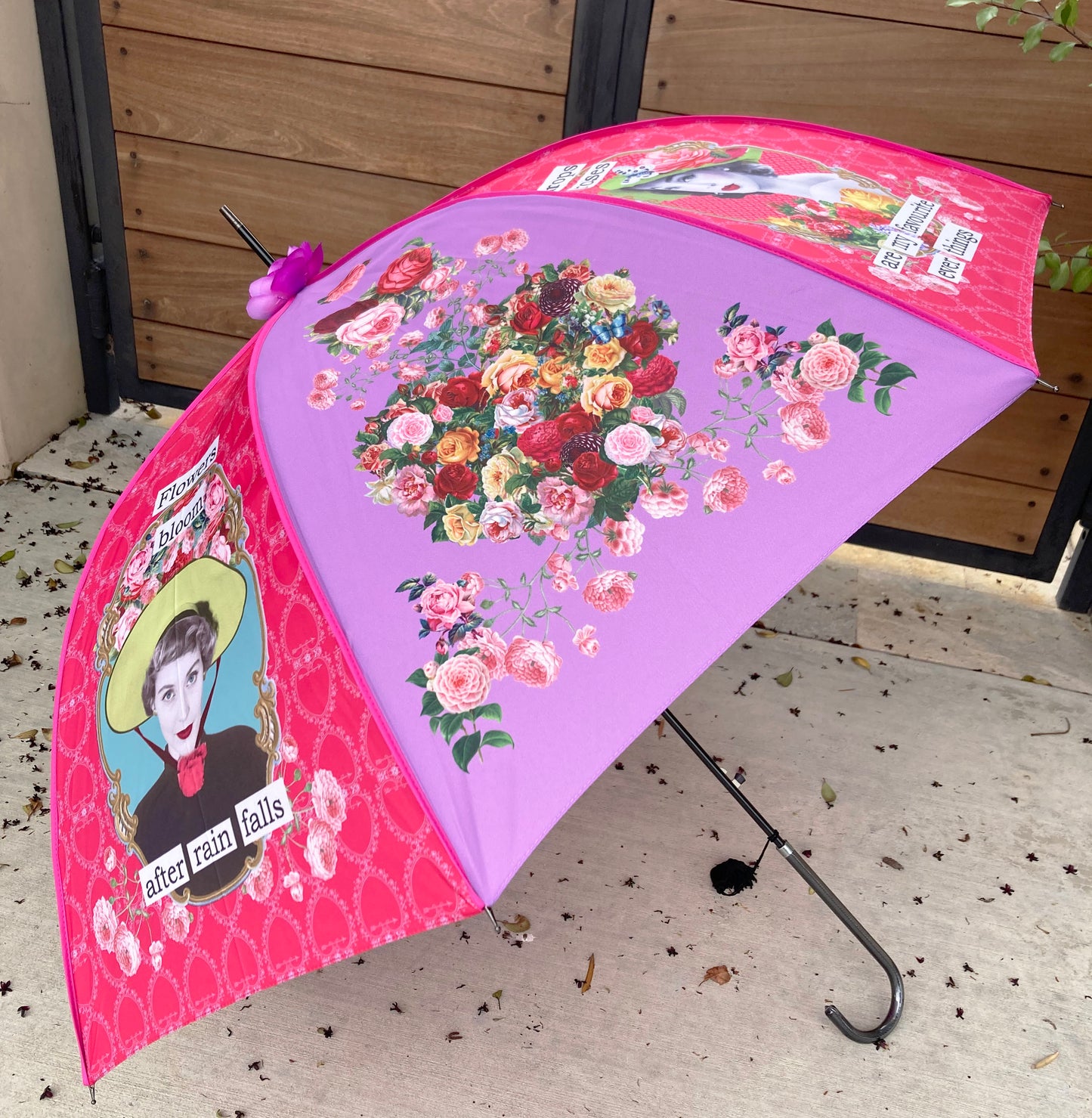 Colección de paraguas Darling Divas | Estilo vintage de los años 20 | "Gotas de lluvia y rosas..." | Semiautomático | Garantía de un año.