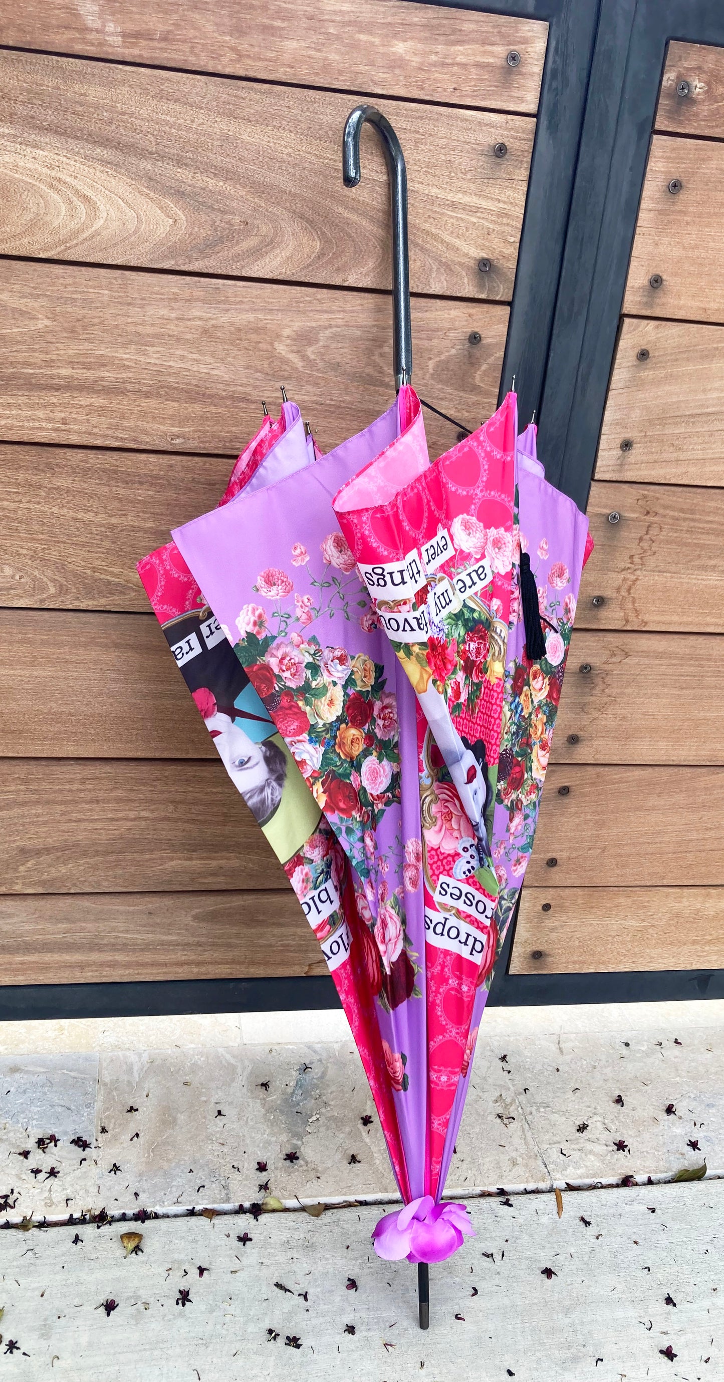 Colección de paraguas Darling Divas | Estilo vintage de los años 20 | "Gotas de lluvia y rosas..." | Semiautomático | Garantía de un año.