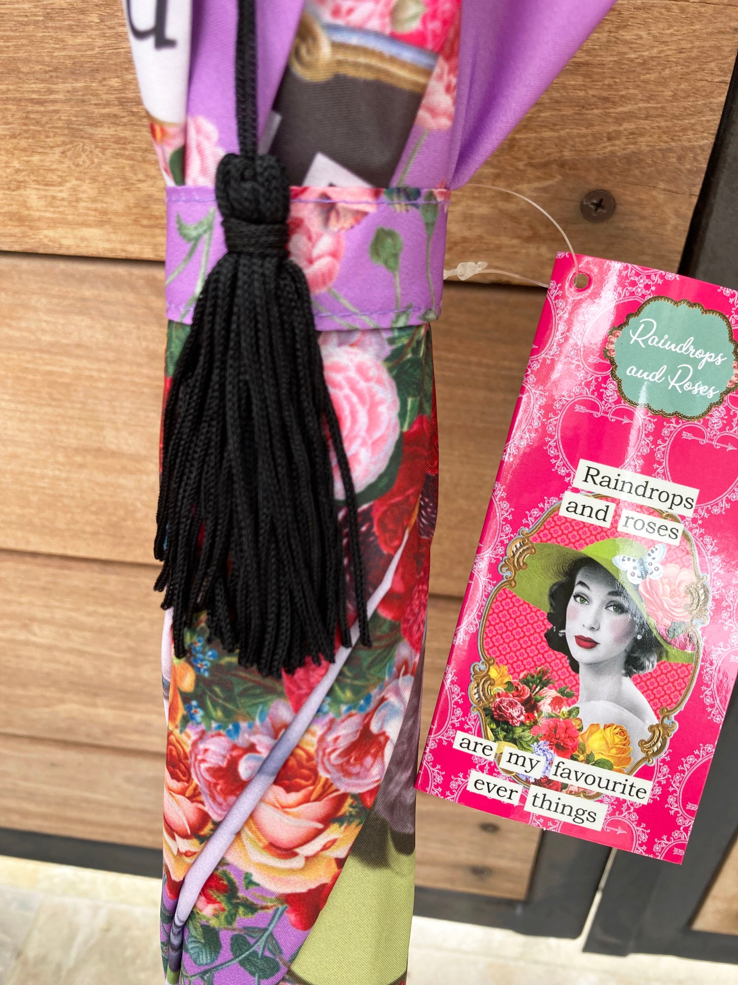 Colección de paraguas Darling Divas | Estilo vintage de los años 20 | "Gotas de lluvia y rosas..." | Semiautomático | Garantía de un año.