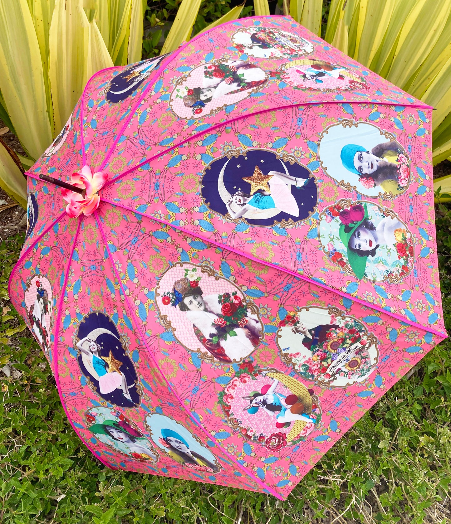 Colección de paraguas Darling Divas | Estilo vintage de los años 20 | "Raining Women" | Semiautomático | Garantía de un año.