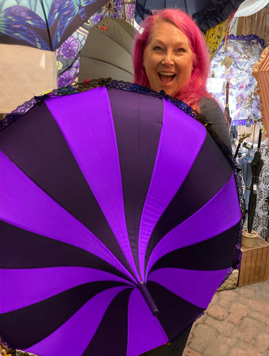 Purple Black Pagoda Umbrella | Lace and Bows Trim | Everyday Fashion Gift