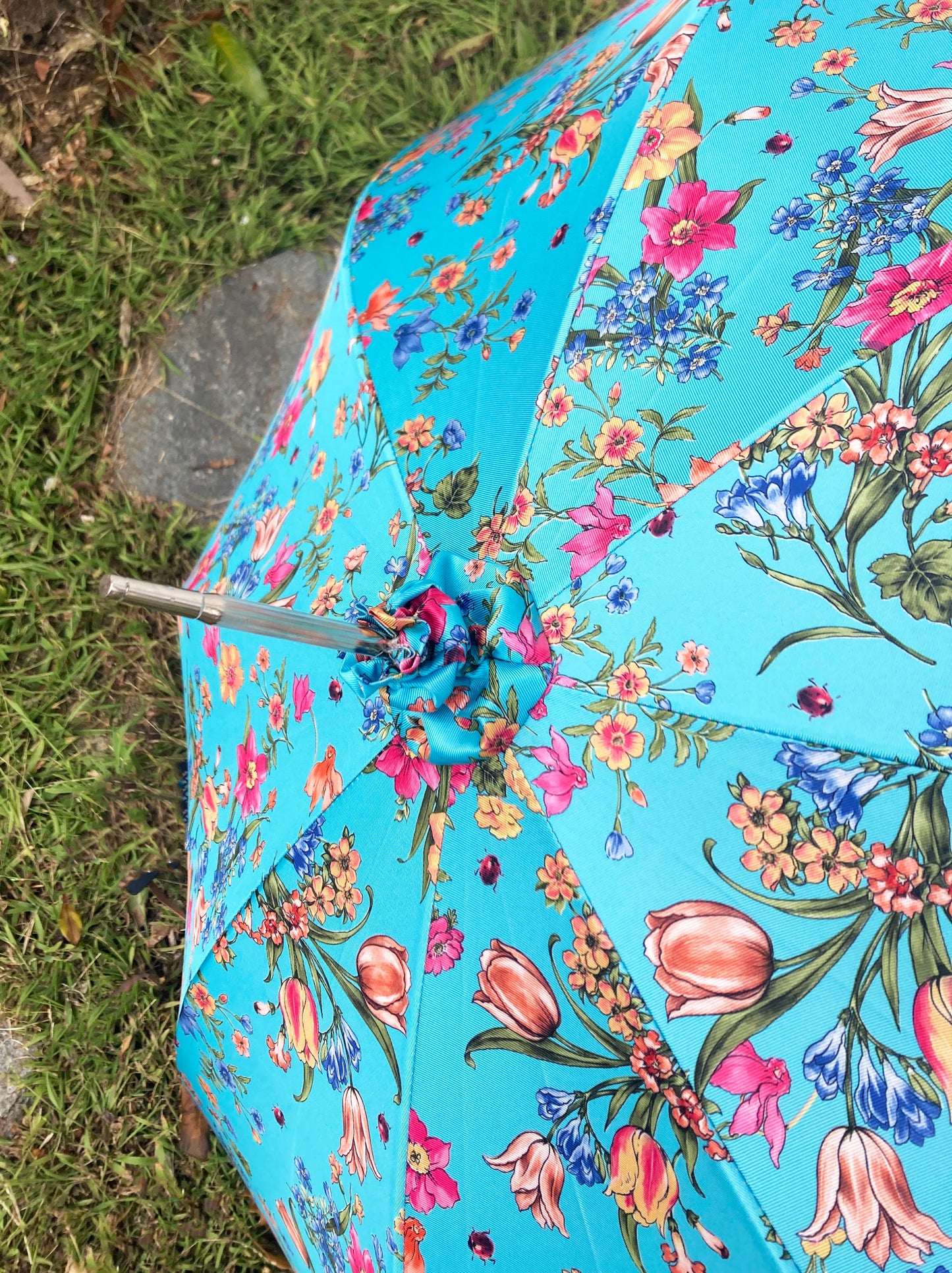 Sombrilla impermeable Multifiore de Pasotti | Hecha a mano en Italia | Mango de bambú natural | Envío gratuito
