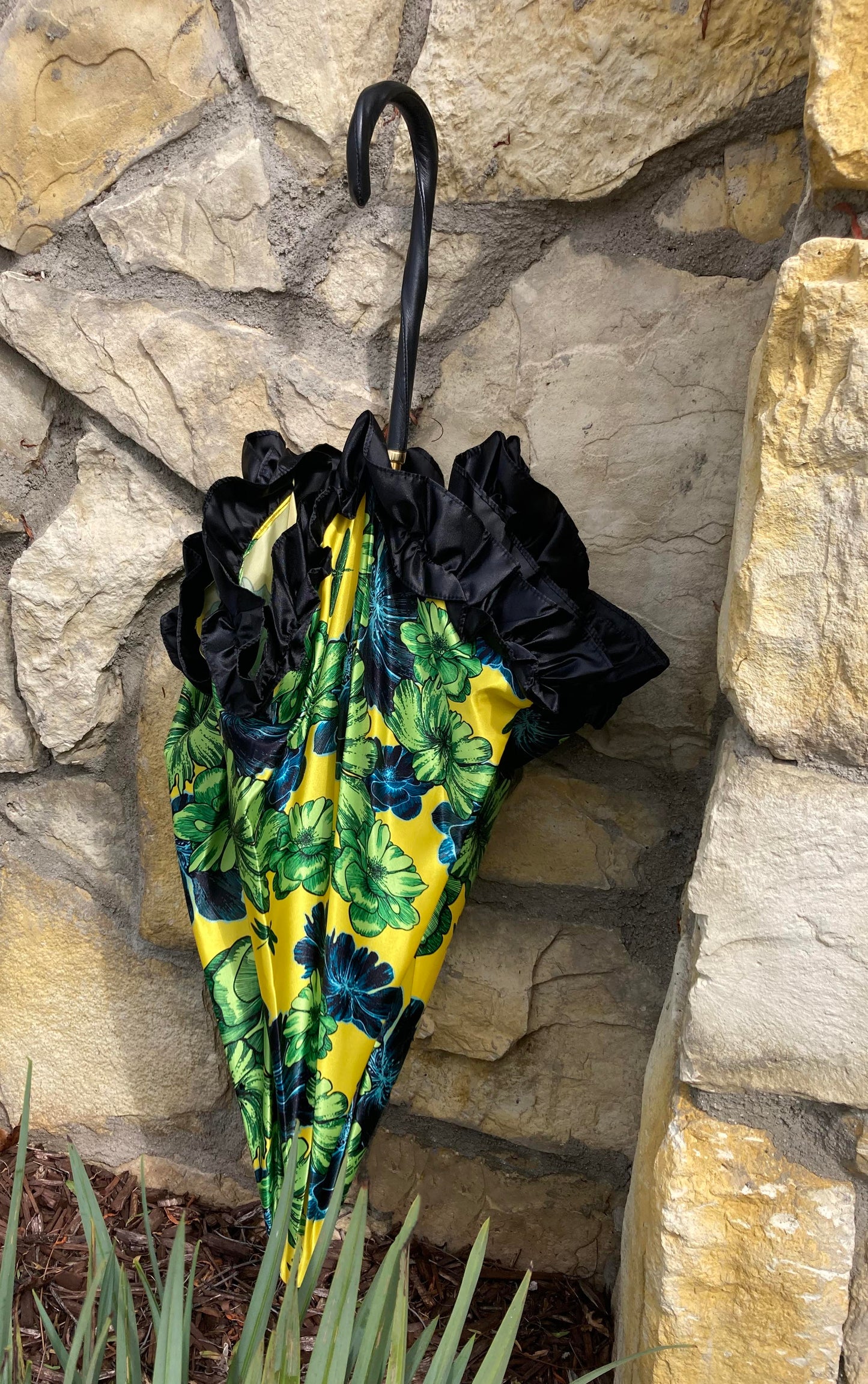 Luciana Italian Handmade Umbrella | Il Marshesato luxury Collection | Free Shipping