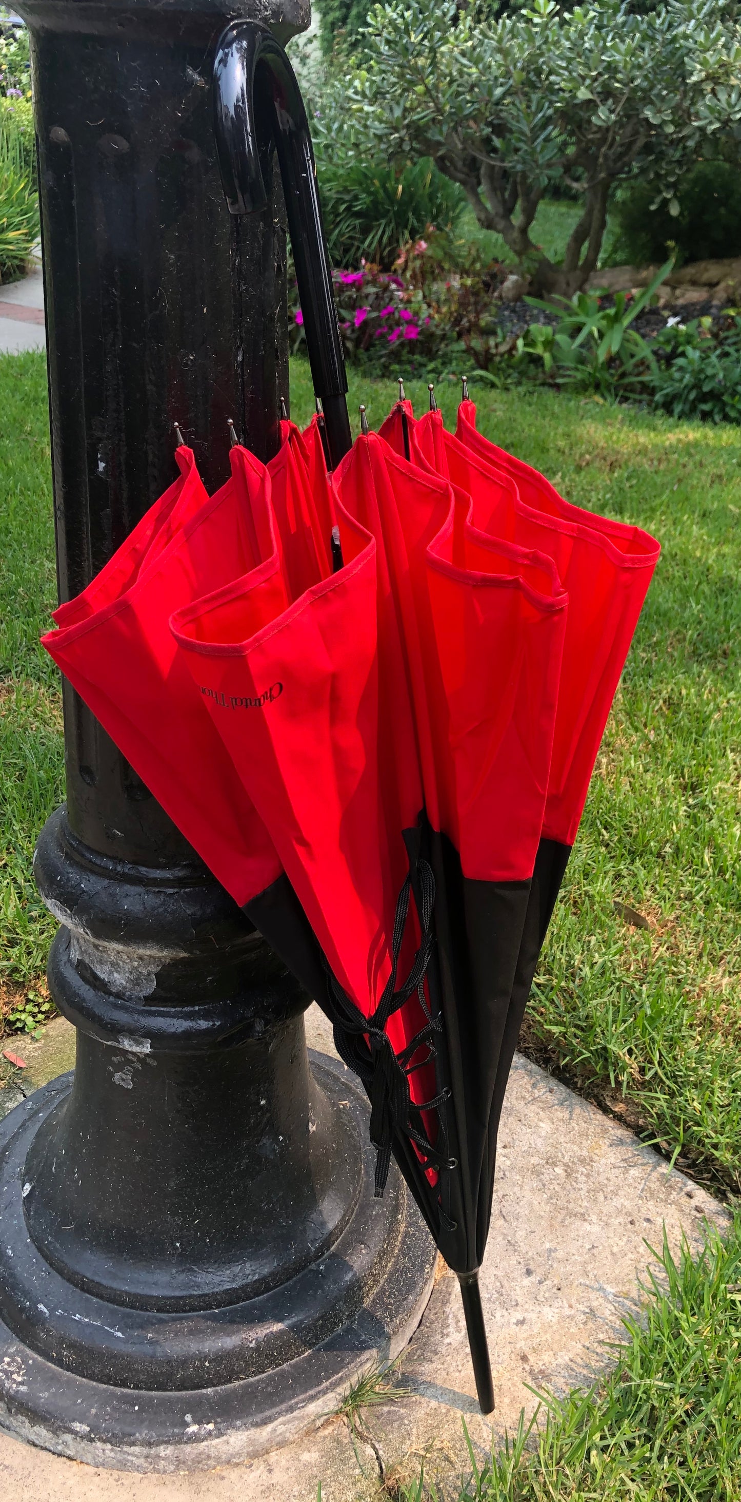 Paraguas Corsé Rojo de Chantal Thomass | Anti-UV | Fabricado en Francia | Envío gratuito