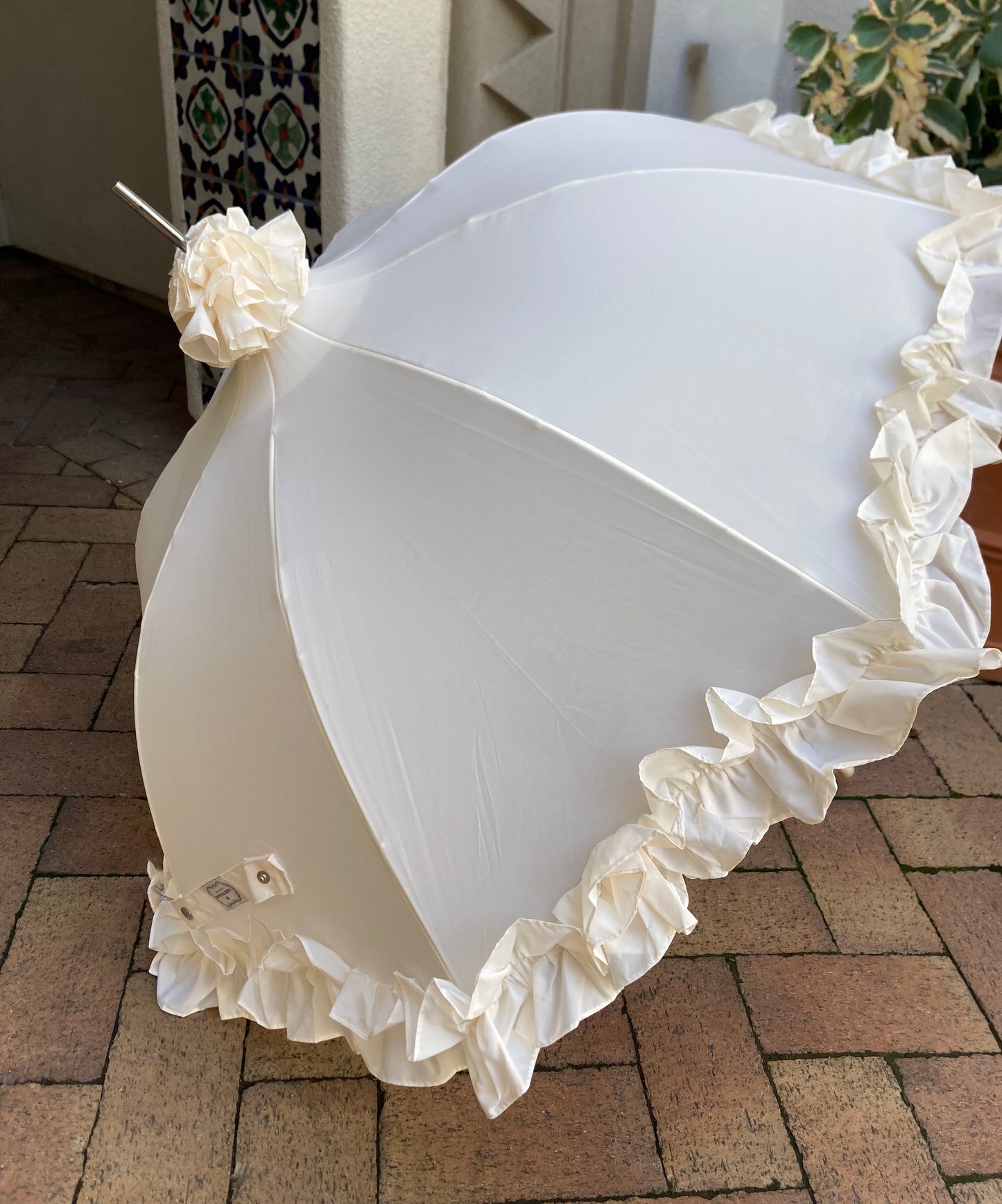 Cream Lady Pagoda Umbrella with Topper | Retro Style Lisbeth Dahl Danemark
